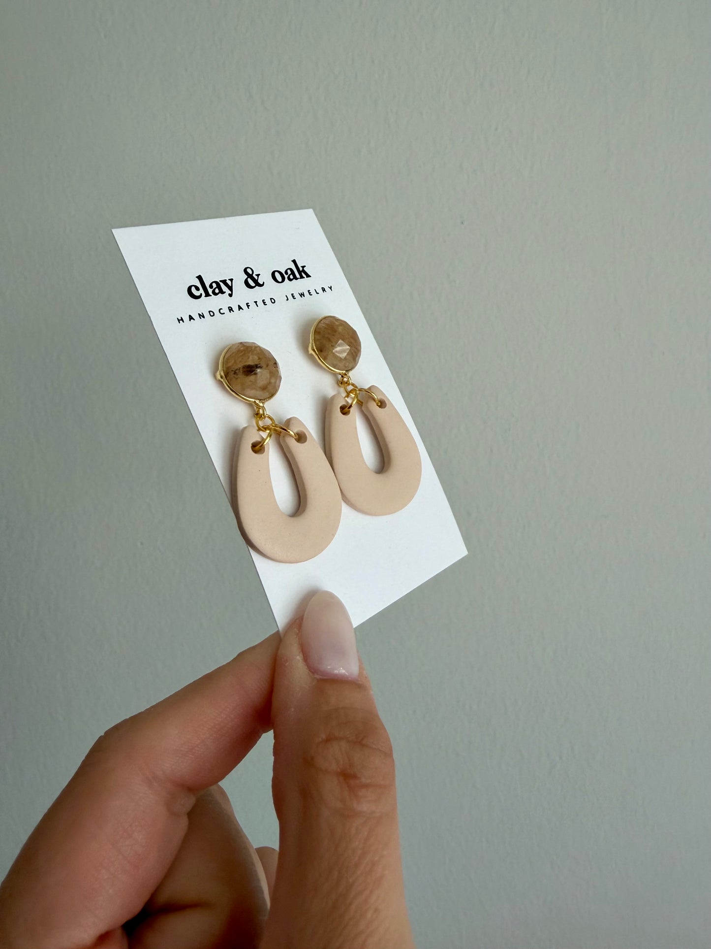 Peachy Nude Horseshoe