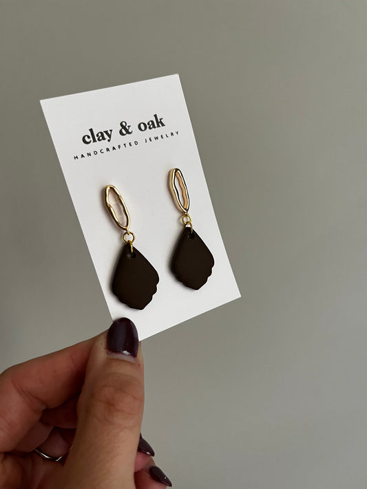 Dark Brown Spade