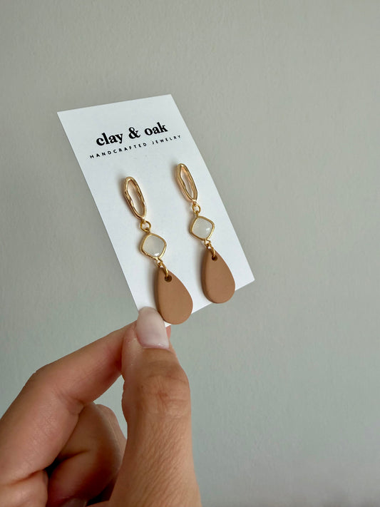 The Neutral Dangle